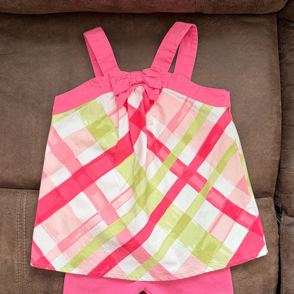 Girls Size 5 Matching Short Set - Picture 2 of 4